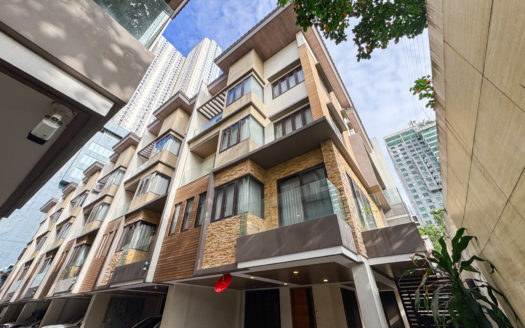 Contemporary4-BedroomTownhouseforSaleinSouthTriangleQuezonCity-1.jpg