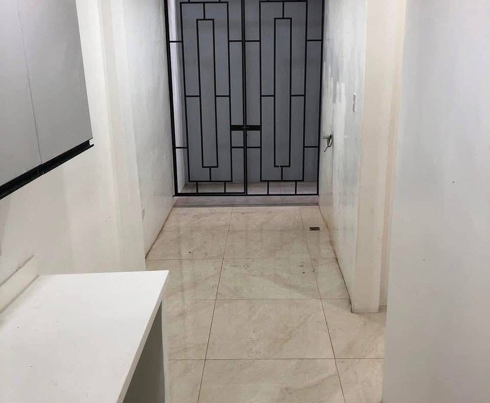 Refined6-BedroomHouseandLotforSaleinBrgy.HolySpiritQuezonCity-16.jpg