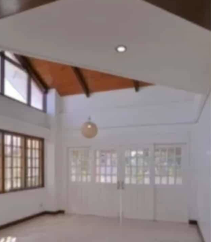 476SQMLotforSalewithOldHouseinAlabang400VillageMuntinlupaCity-7.png