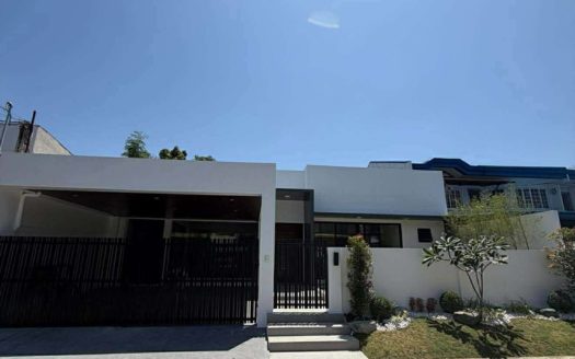 Charming4-BedroomHouseandLotforSaleinBFHomesParanaque-1.jpg