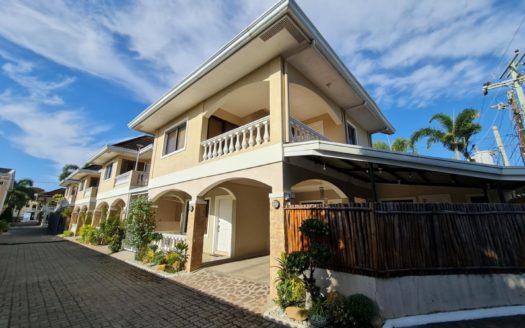 Majestic4-BedroomHouseandLotforSaleinAzuraResortMorongBataan-1.jpg