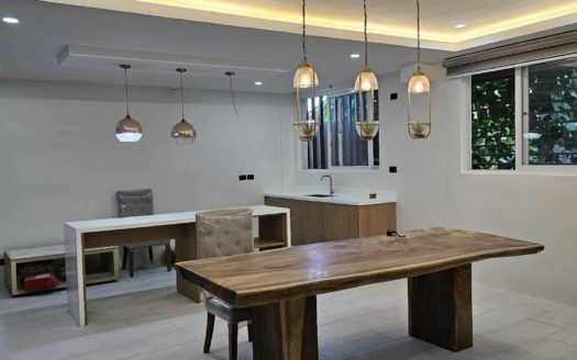 Exquisite4-BedroomHouseandLotforSaleinCapitolHillsQuezonCity-1.jpg