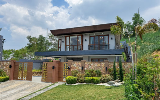 Serene3-BedroomHouseandLotforSaleinSunValleyAntipoloRizal-1.jpg