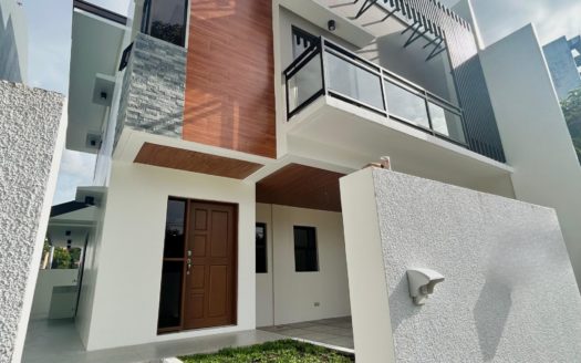 Sensational4-BedroomHouseandLotforSaleinKatarunganVillageMuntinlupaCity-1.jpg