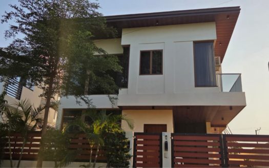 Vibrant3-BedroomHouseandLotforSaleinGrandCentennialHomesCavite-1.jpg