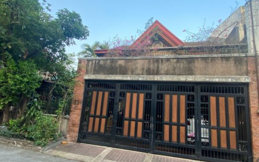 Contemporary3-BedroomHouseandLotforSaleinDilimanQuezonCity-1.jpg