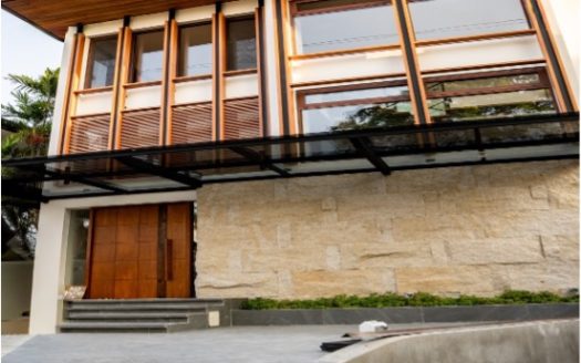 Enchanting6-BedroomHouseandLotforSaleinAyalaAlabangVillageMuntinlupa-1.jpg