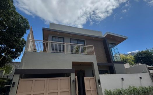 Notable4-BedroomHouseandLotforSaleinBFHomesParanaque-1.jpg