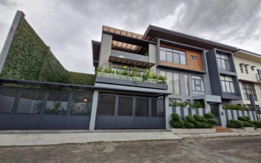 Outstanding9-BedroomHouseandLotforSaleinGreenwoodsExecutiveVillagePasigCity-1.jpg