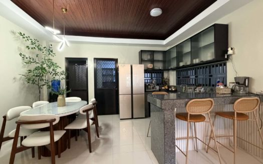 Polished3-BedroomHouseandLotForSaleinSunnyville3BinangonanRizal-1.jpg