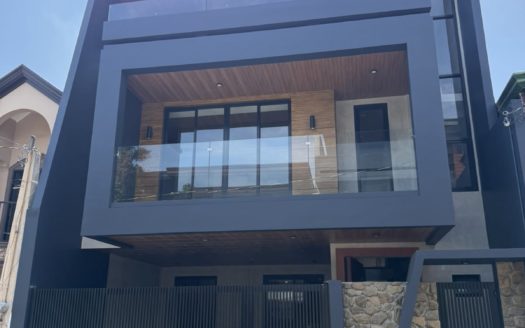 Astonishing6-BedroomHouseandLotforSaleinGreenwoodsExecutiveVillage-1.jpg