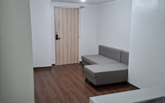 Dazzling2-BedroomPenthouseCondoUnitforSaleinCityLandPasongTamoTowerCalleEstacionMakatiCity-1.jpg