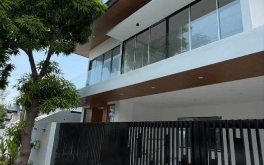 Notable5-BedroomHouseandLotforSaleinBFHomesParanaque-1.jpg