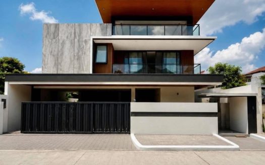 Outstanding5-BedroomHouseandLotforSaleinMiraNilaHomesQuezonCity-1.jpg