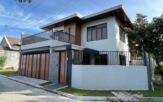 Sensational4-BedroomHouseandLotforSaleinTownandCountryHomesSanFernandoPampanga-1.jpg
