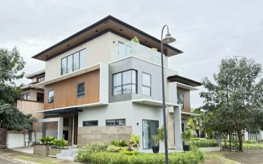 Stunning5-BedroomHouseandLotforSaleinBaliMansionsSilangCavite-1.jpg