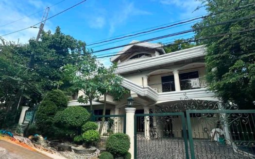 Captivating5-BedroomHouseandLotforSaleinAyalaHeightsQuezonCity-1.jpg