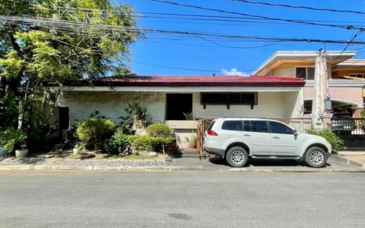 IncomeGenerating4-BedroomHouseandLotforSaleinAlabangHillsMuntinlupa-1.jpg