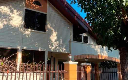Masterpiece6-BedroomHouseandLotforSaleinHillsboroughAlabangMuntinlupa-1.jpg