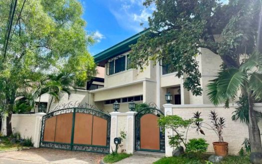Notable5-BedroomHouseandLotforSaleinAlabangHillsMuntinlupa-1.jpg